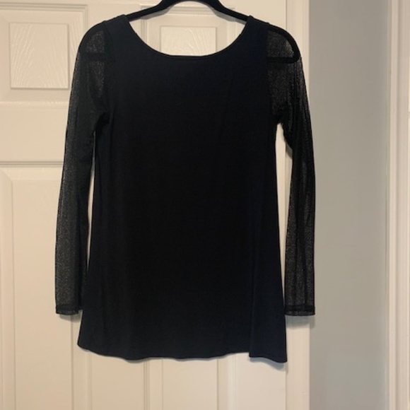 top - Picture 2 of 2